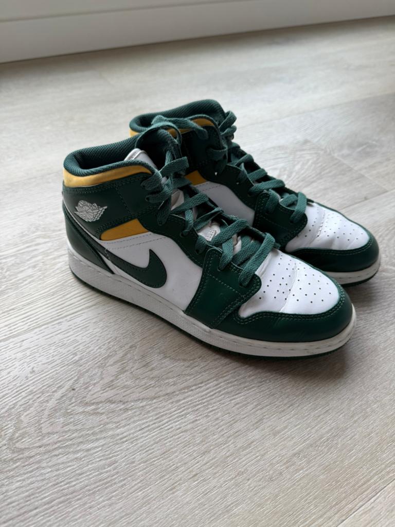 Nike Jordans, EU maat 38,5, z.g.a.n., Ophalen of Verzenden, Zo goed als nieuw, Sneakers of Gympen