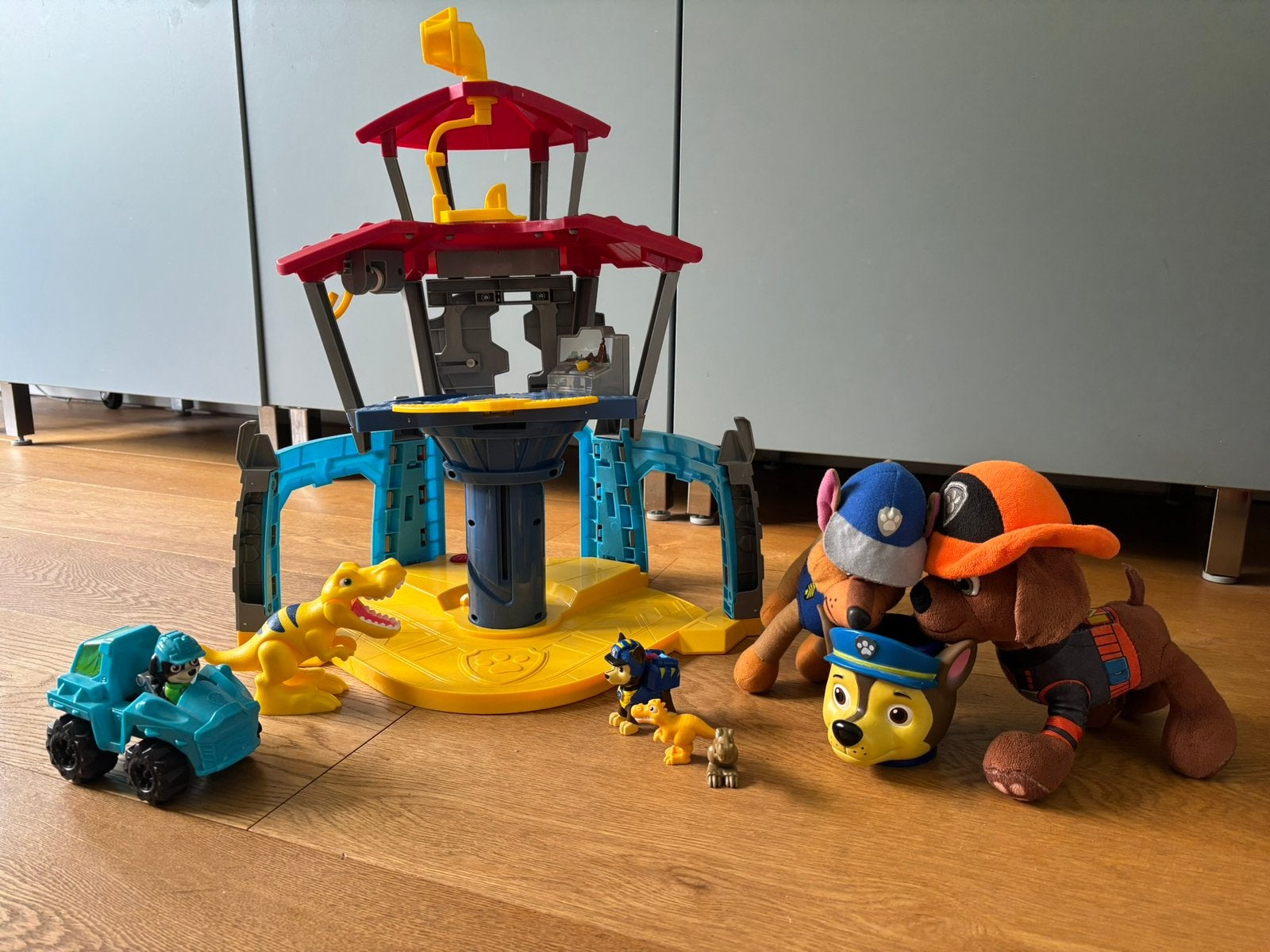 Paw Patrol hoofdkwartier (dino rescue uitkijk) mét boek, Ophalen, Zo goed als nieuw, Jongen of Meisje