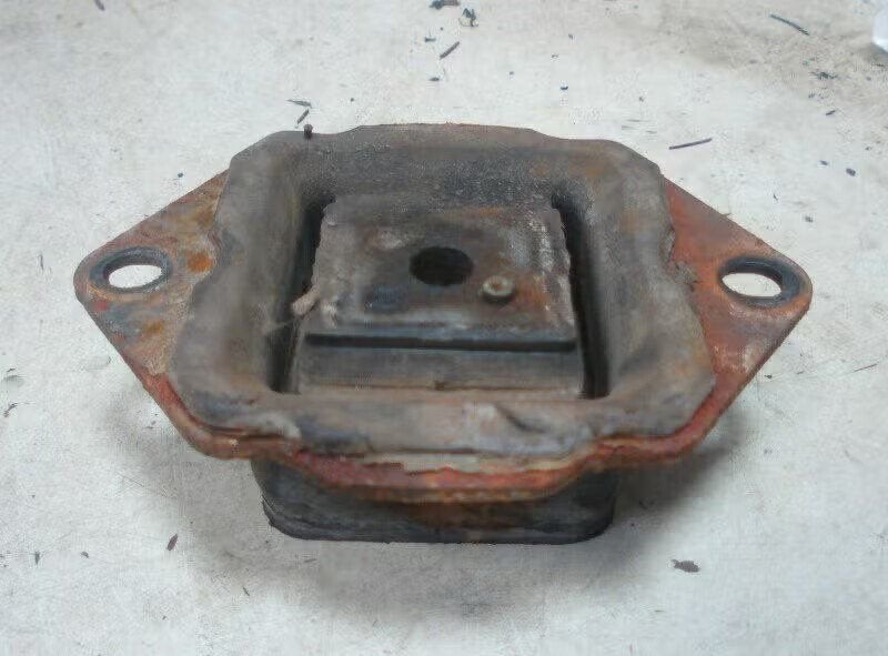 VERSNELLINGSBAKSTEUN ACHTER automaat Volvo 960 I Estate, Gebruikt, Info@volvocars.com, Ophalen of Verzenden, Volvo