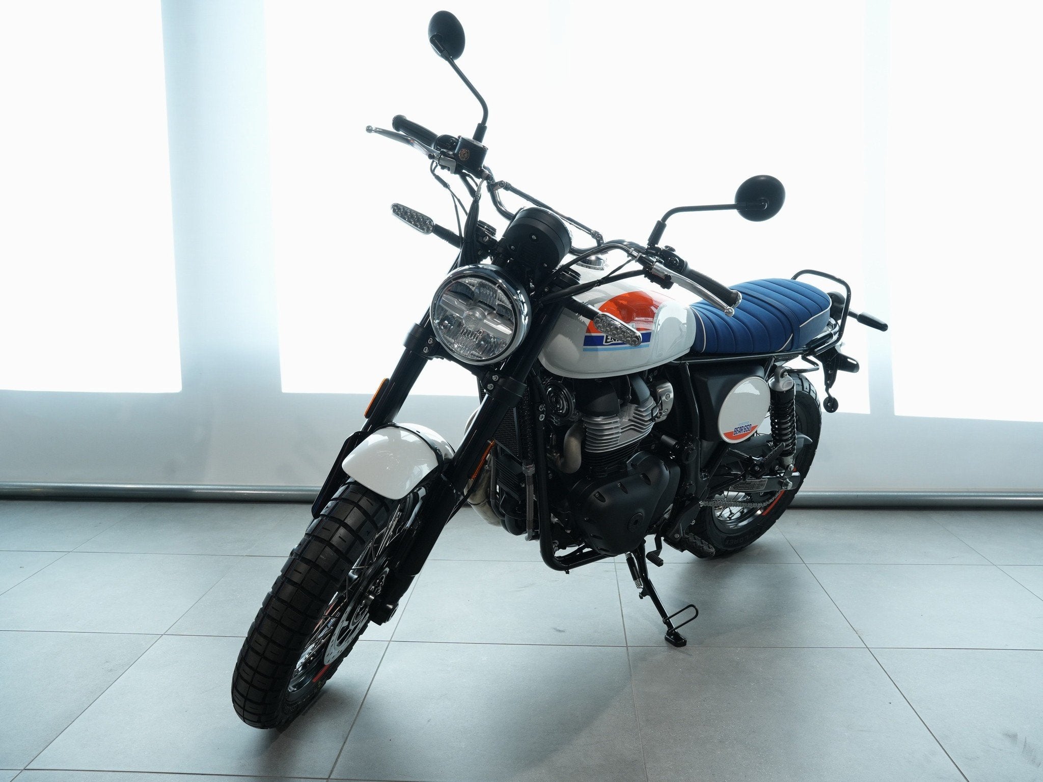 Royal-Enfield BEAR 650 (bj 2026), Motoren, Motoren | Royal Enfield, Lorentzlaan 14
3401 MX  IJSSELSTEIN UT, Bedrijf, Toermotor