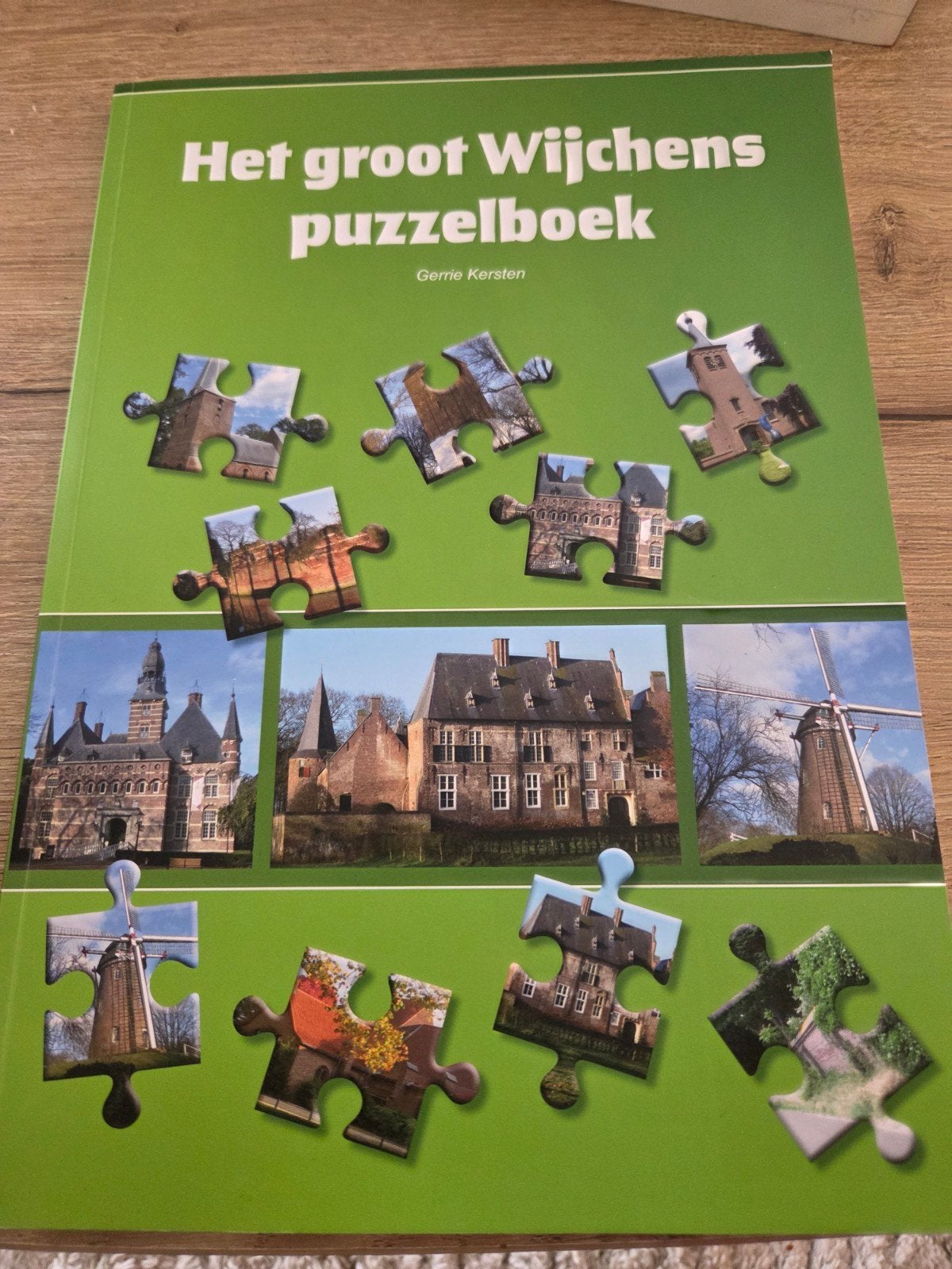 Het groot Wijchens puzzelboek - Gerrie Kersten, Hobby en Vrije tijd, Denksport en Puzzels, Ophalen of Verzenden, Zo goed als nieuw