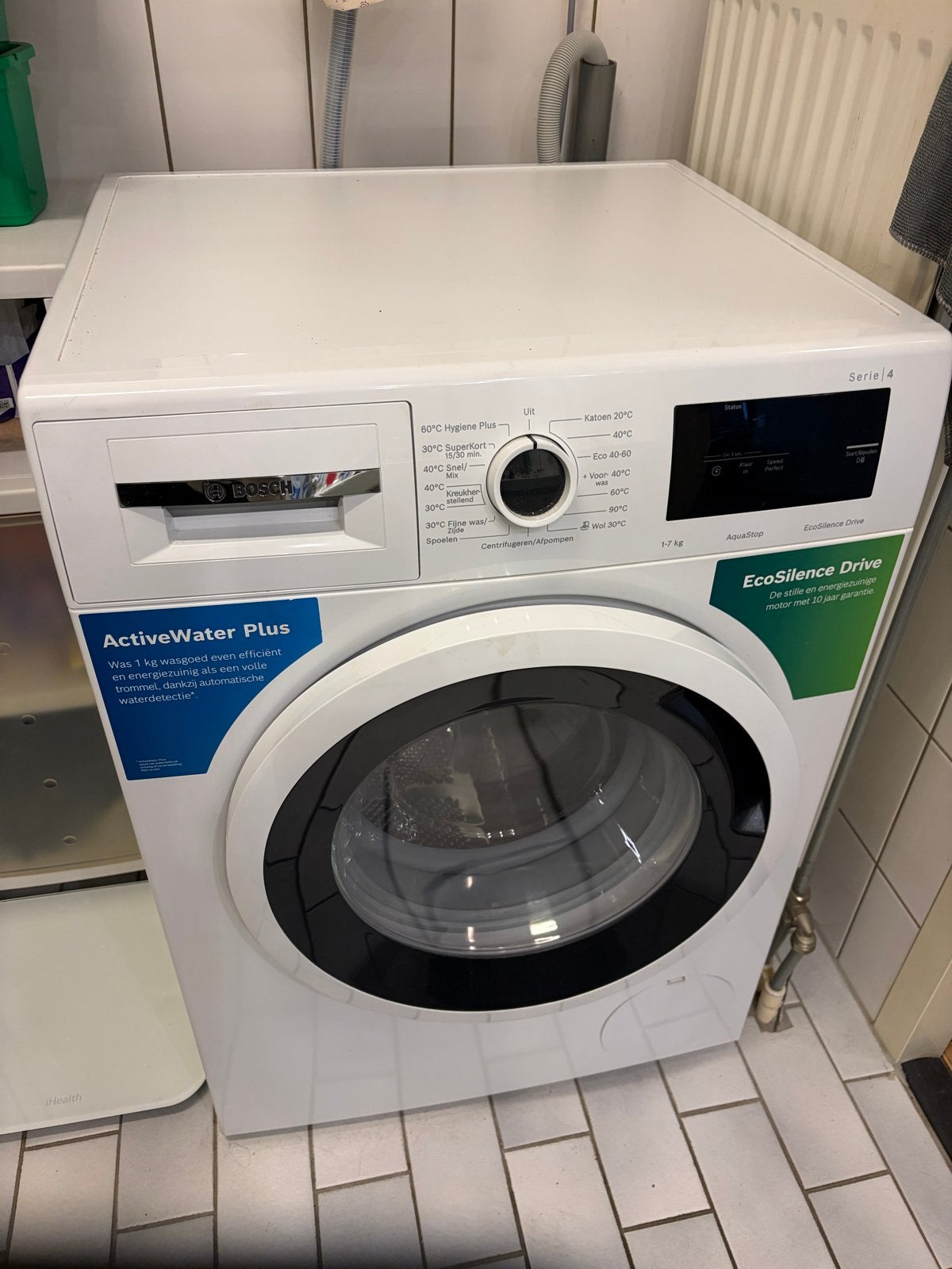 Bosch Serie 4 Wasmachine - EcoSilence Drive, Witgoed en Apparatuur, Wasmachines, Ophalen, Zo goed als nieuw, Voorlader, Kort programma