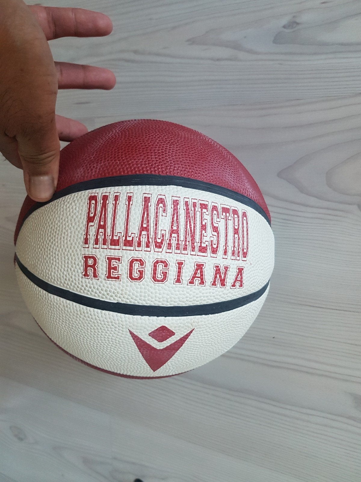 Macron basketbal in size 5, Ophalen of Verzenden, Nieuw, Kleding