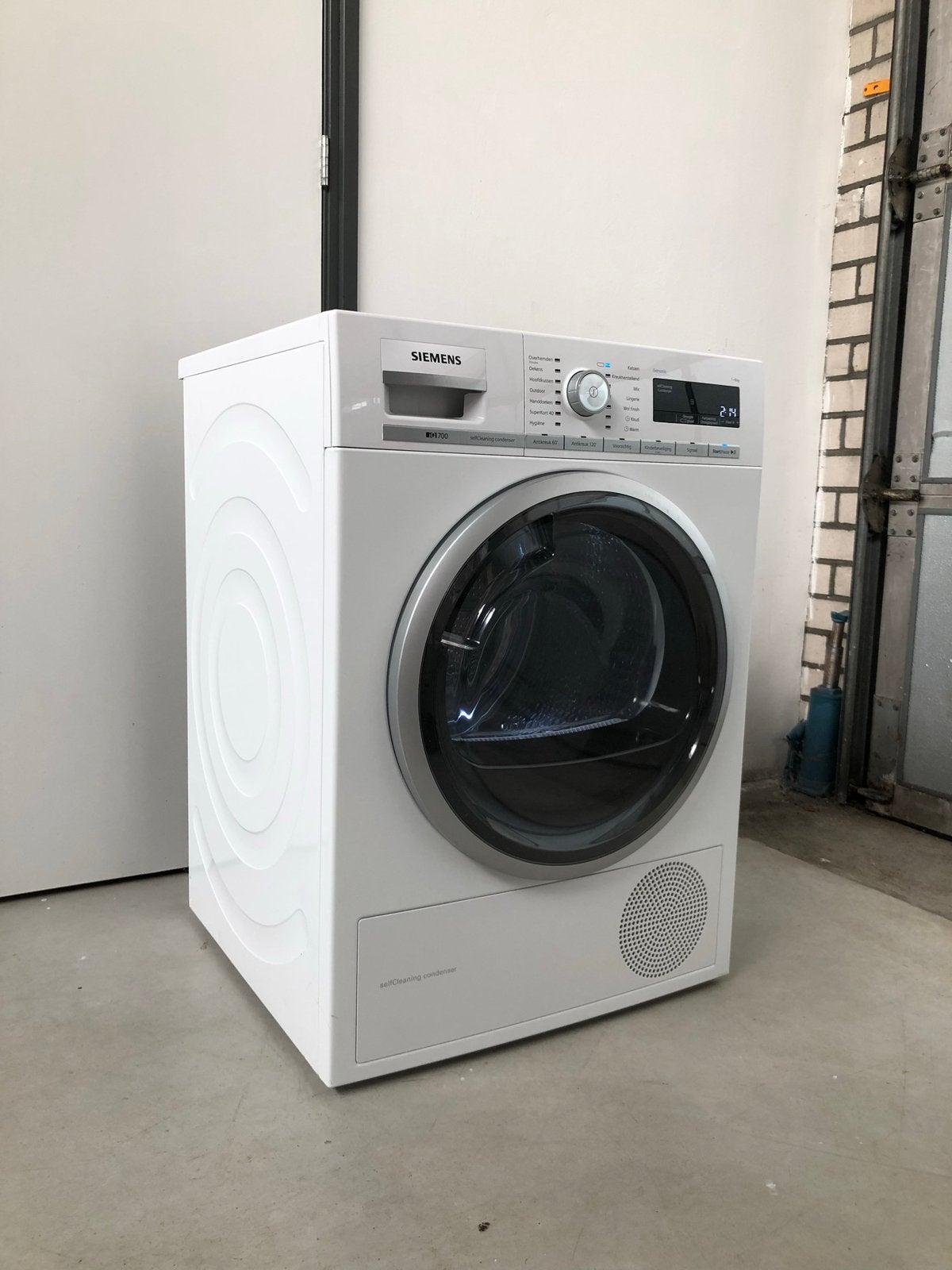 Foto 3 van Siemens IQ700 Homeprofessional Warmtepompdroger 9KG A+++