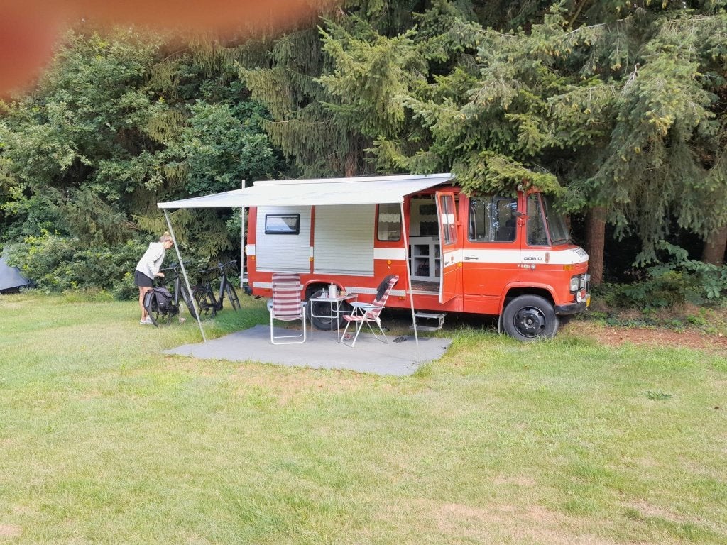 camper brandweerbus L608D, Caravans en Kamperen, Campers, Tot en met 2, Mercedes-Benz, Bedrijf, Koelkast