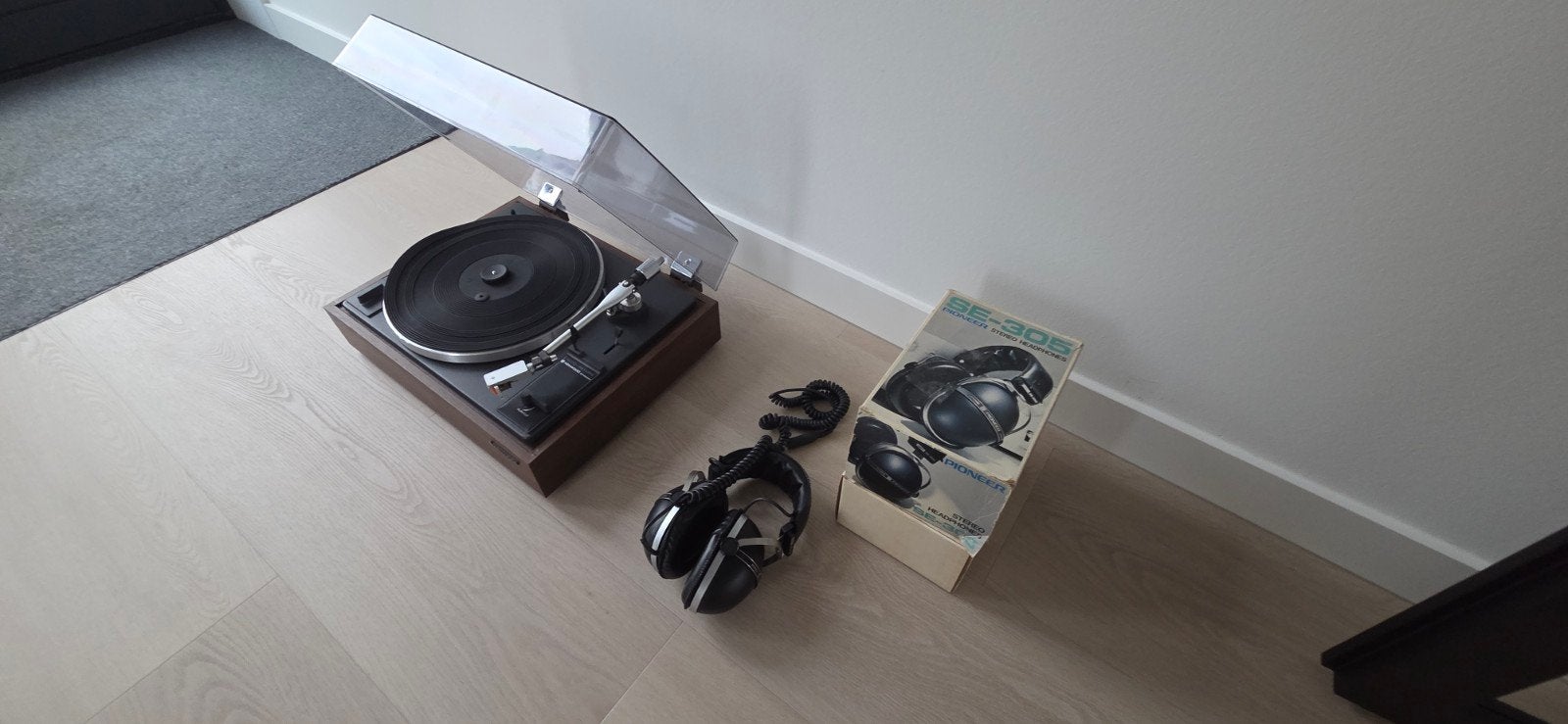 Kenwood KP-2022A Platenspeler & Pioneer SE-305 Koptelefoon, Ophalen of Verzenden