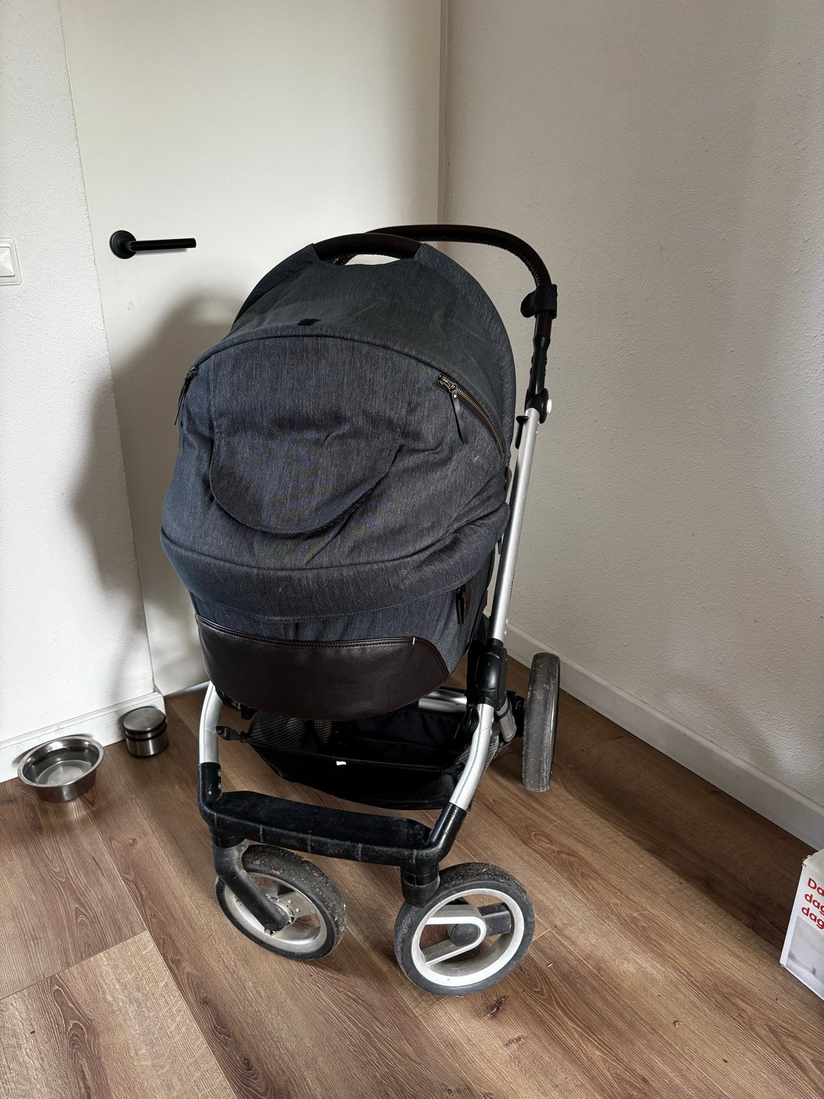 Foto 7 van Gratis Mutsy Kinderwagen (Veel Gebruikt)