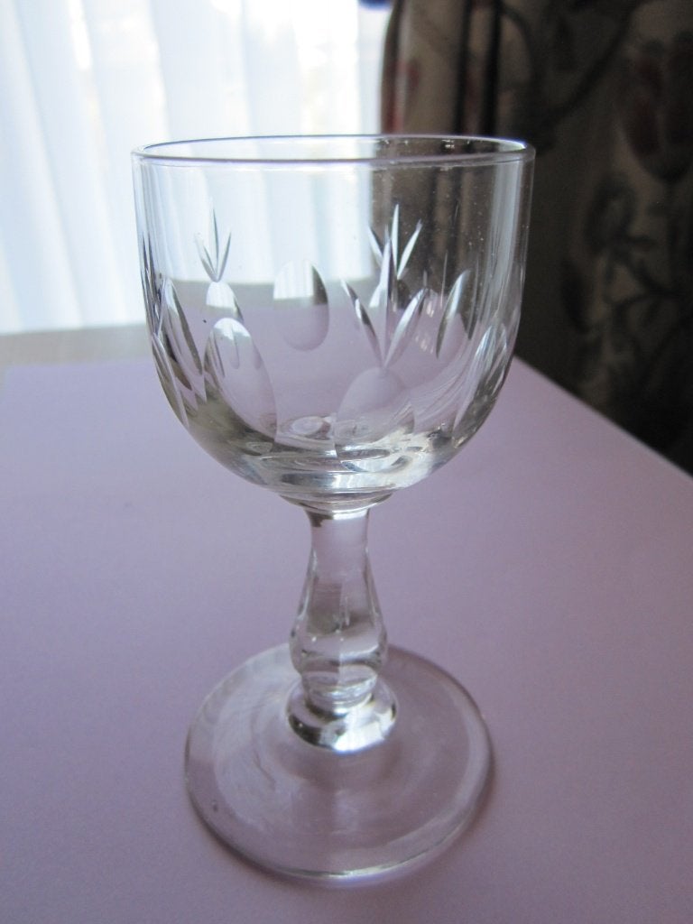 Antiek demi cristal likeurglas - geslepen balusterstam, Verzenden
