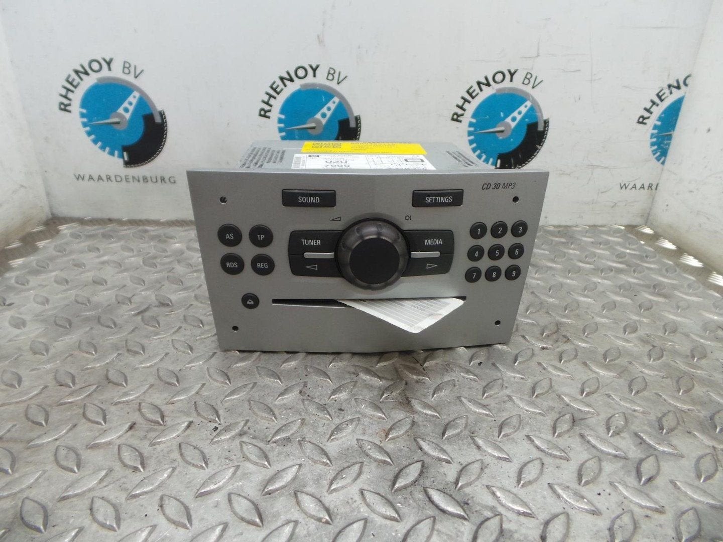 OPEL CORSA RADIO 2012, Ophalen of Verzenden, Gebruikt, Stiba lid