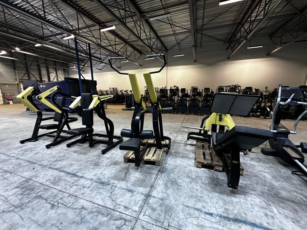 4 Technogym Pure Strength Plate Loaded Apparaten,Leg Press ,, Ophalen, Gebruikt, Krachtstation