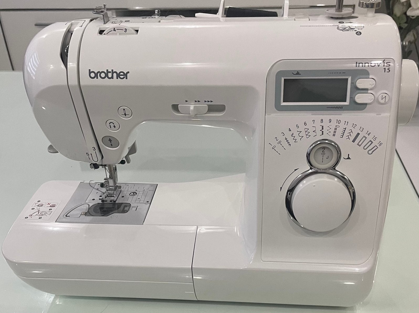 Naaimachine Brother Innov-is 15, Ophalen, Zo goed als nieuw, Naaimachine, Brother