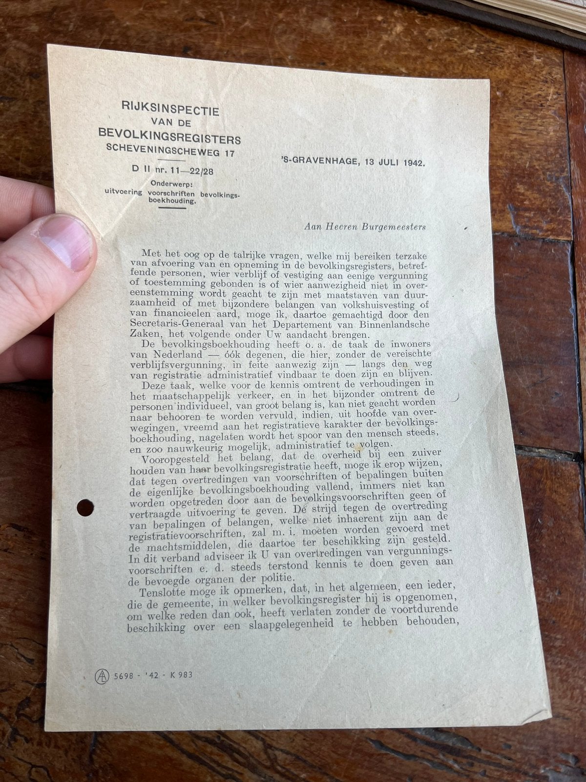 Bekendmaking JL Lentz persoonsbewijs registratie 1942, Verzenden, Nederland, Boek of Tijdschrift