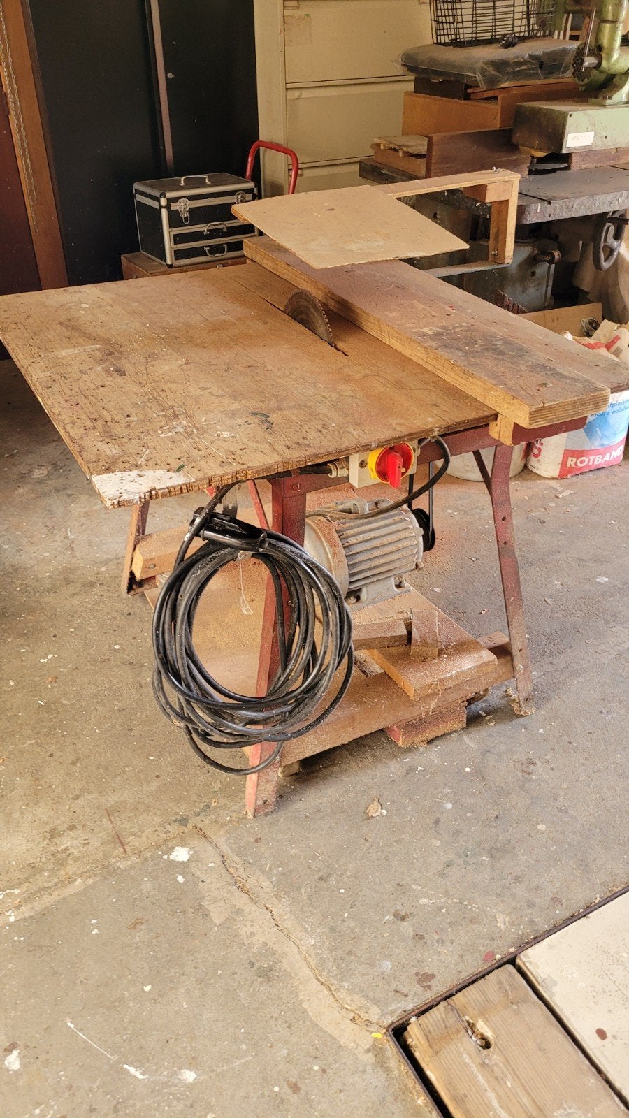 Robuuste zaagtafel 400V - Krachtig en betrouwbaar, Ophalen of Verzenden