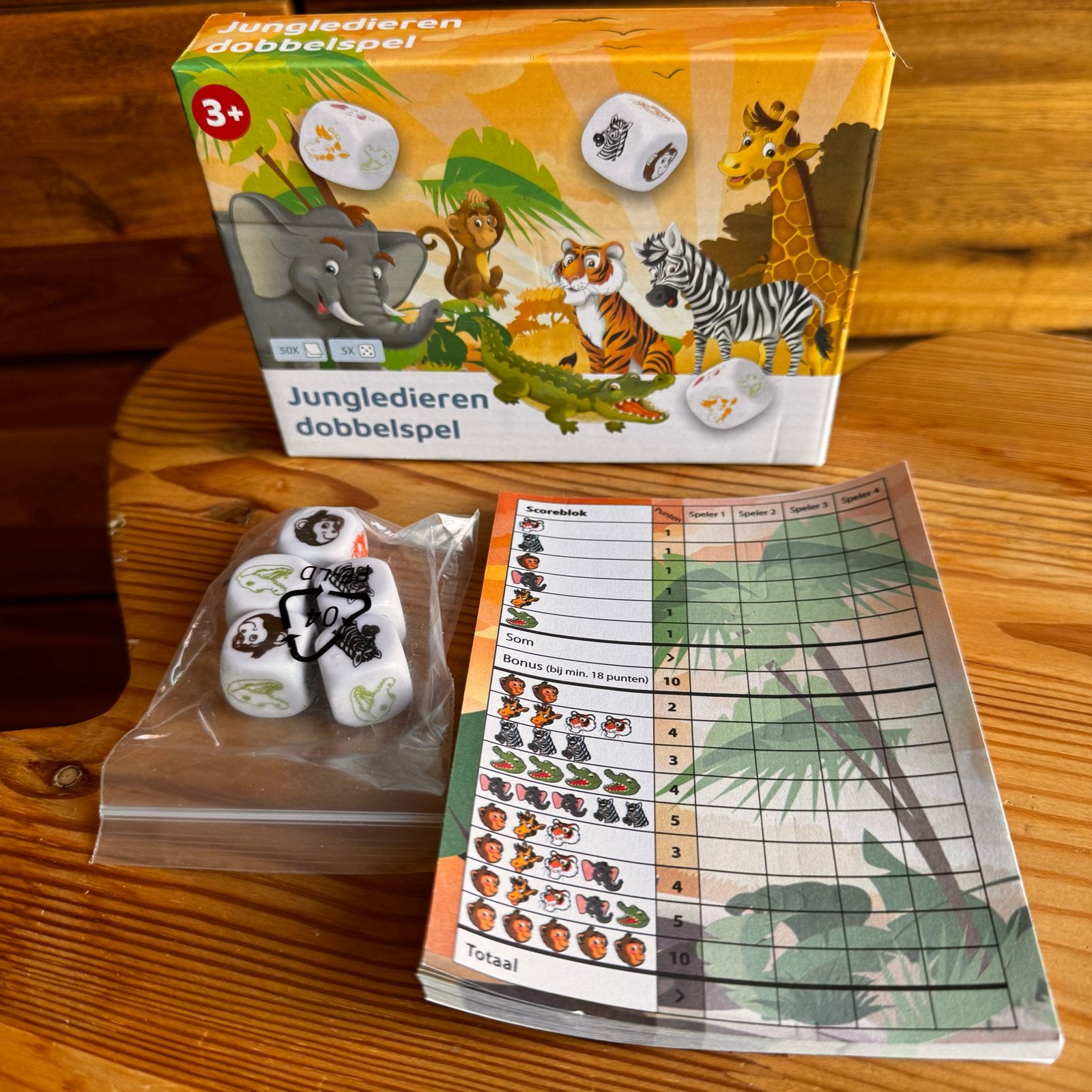 Jungledieren dobbelspel - Leuk voor jong en oud!, Een of twee spelers, Ophalen of Verzenden, Zo goed als nieuw, Reisspel