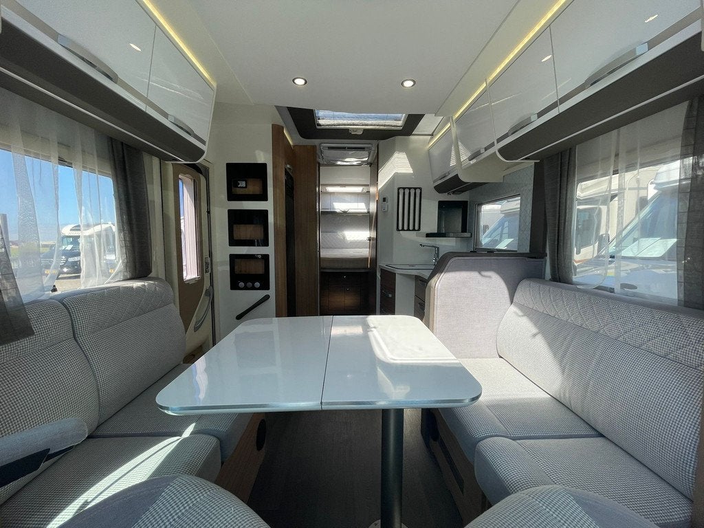 Adria 670 DC Matrix Plus Fiat (bj 2020), TV, 7 tot 8 meter, Bedrijf, Adria