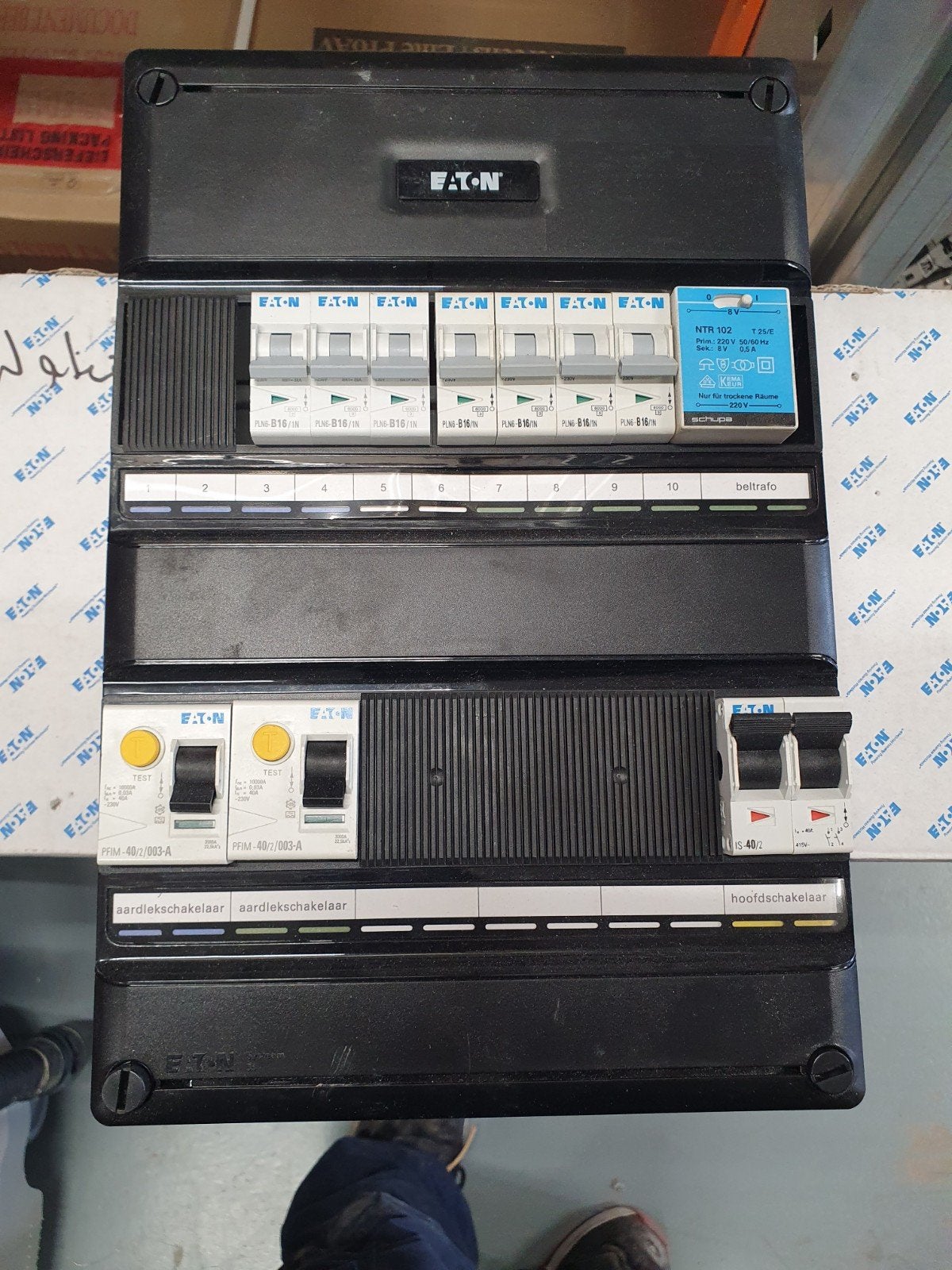 Groepenkast met Aardlekschakelaars en Installatieautoma, Doe-het-zelf en Verbouw, Elektra en Kabels, Ophalen, Gebruikt, Eaton