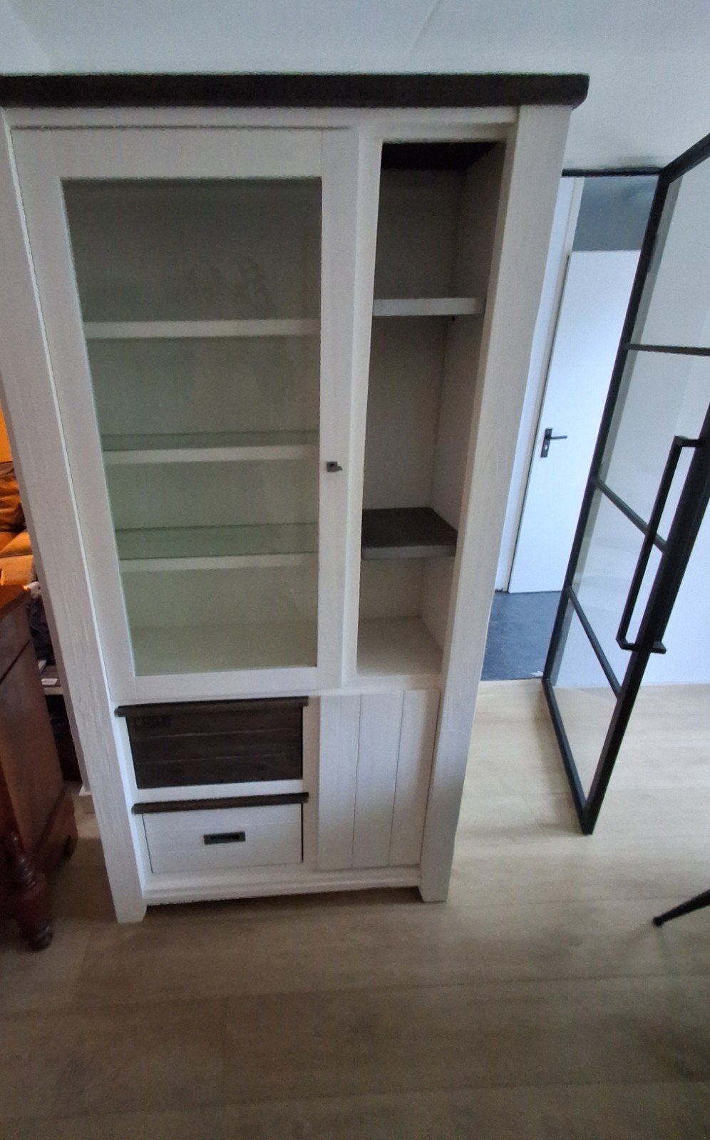 Mooie Henders&Hazel vitrinekast met lades en deuren, Huis en Inrichting, Kasten | Vitrinekasten, Ophalen, Zo goed als nieuw, 25 tot 50 cm