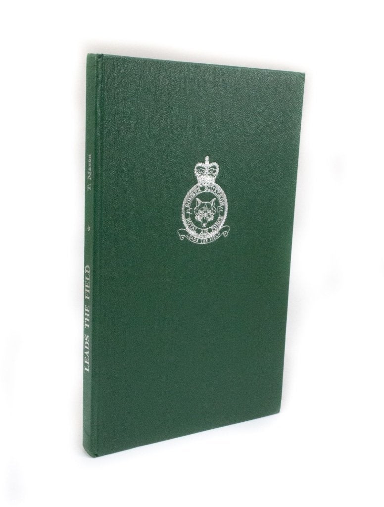 Leads the Field The History of No12 Squadron Royal Air Force, Tweede Wereldoorlog, Flying Officer T. MASON, Ophalen of Verzenden