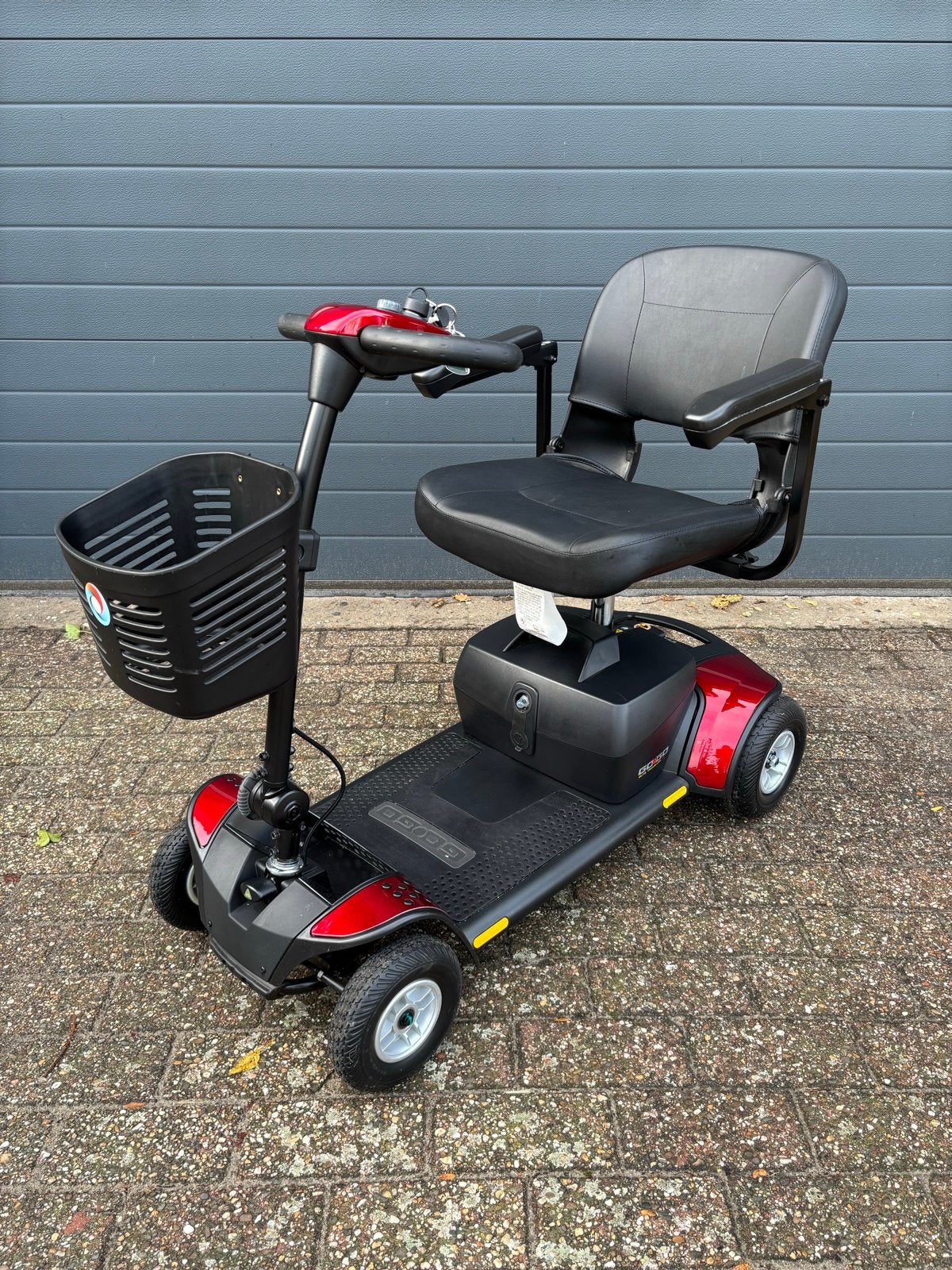 Mobilae Adventure Sport scootmobiel rood/zwart, 10 km/u of minder, 16 t/m 25 km, Nieuw, Ophalen