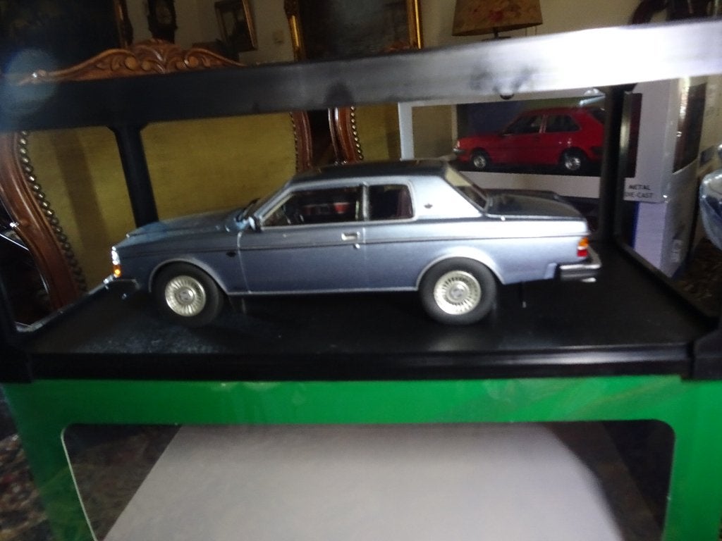 ZEER MOOIE ZELD ZAME VOLVO  262 C COUPE  BERTONE 1;18, Ophalen of Verzenden, Zo goed als nieuw, Auto, Overige merken