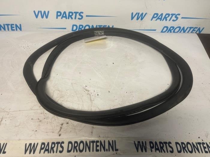 Portierrubber 4Deurs links-achter van een Alfa Romeo Stelvio, Gebruikt, -, Verzenden, -