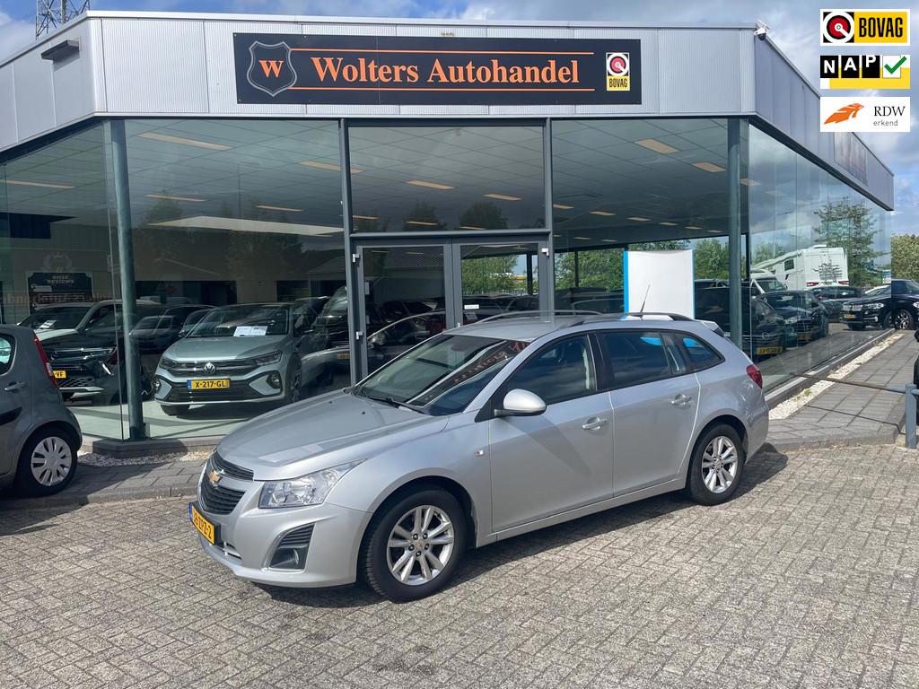 Chevrolet Cruze Station Wagon 1.4T LTZ, Voorwielaandrijving, Euro 5, Gebruikt, Zwart