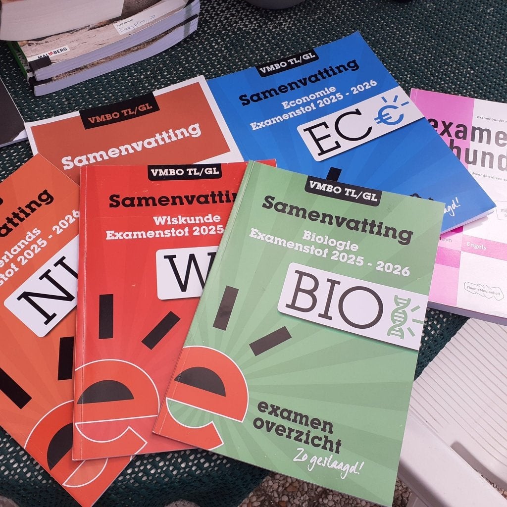 diverse examenbundels VMBO TL/GL, VMBO, Engels, Diverse auteurs, Ophalen of Verzenden