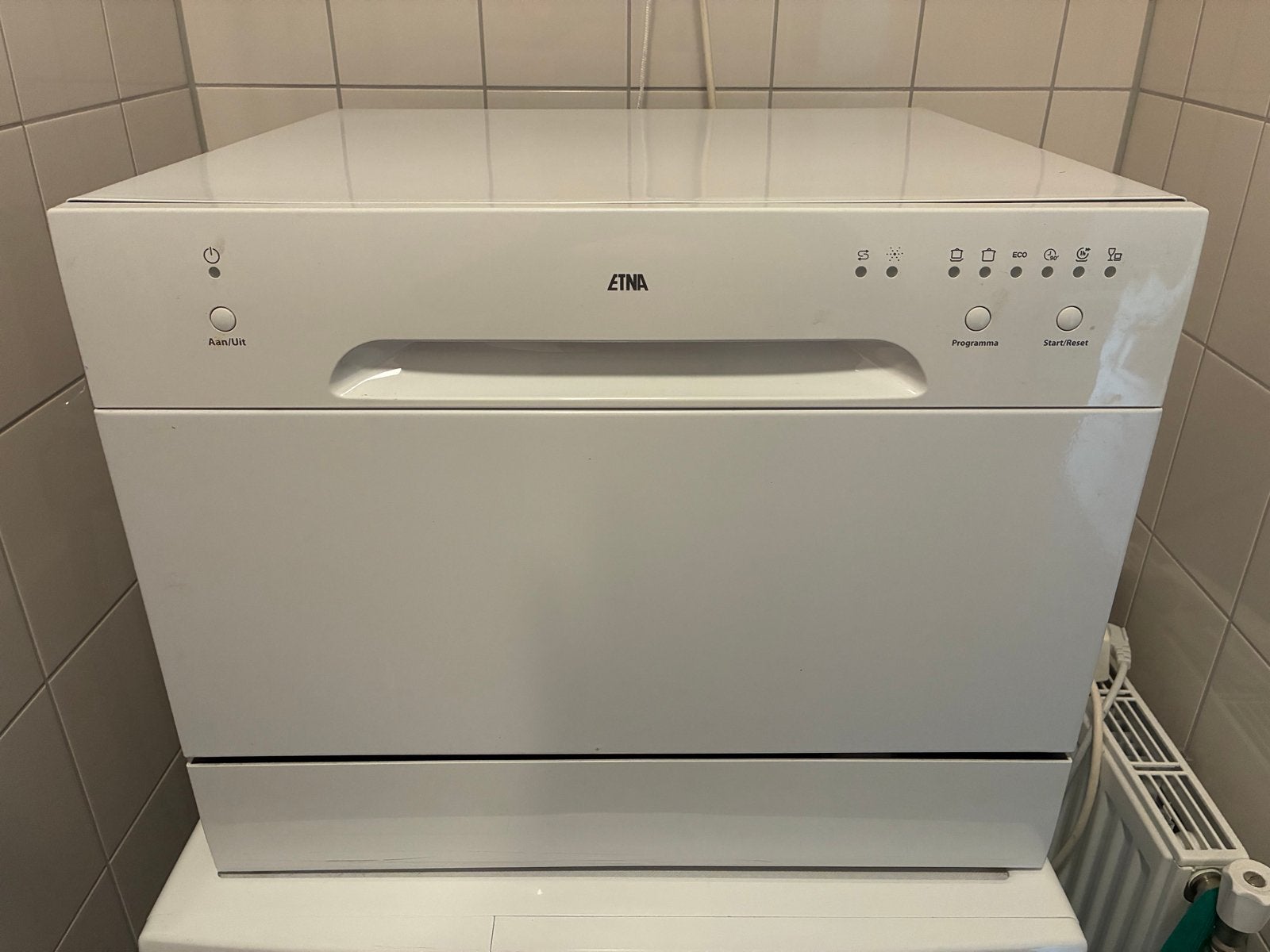 Compacte ETNA vaatwasser - Ideaal voor kleine keukens, Ophalen, Minder dan 85 cm, Minder dan 10 liter, Zo goed als nieuw