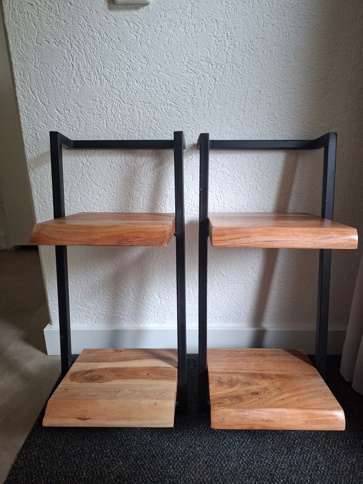 2 wandplankjes/rekjes, Ophalen, Nieuw