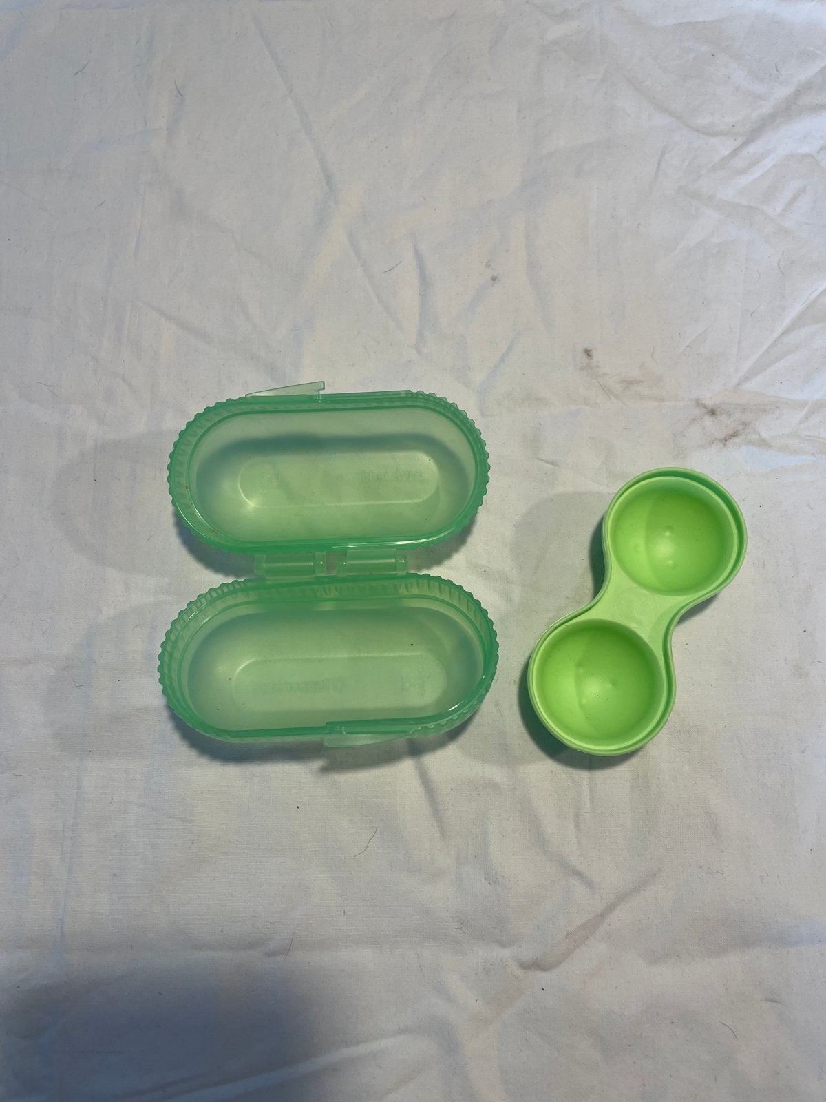 Tupperware doosje om 2 eitjes mee te memen - Groen, Gebruikt, Bewaardoos, Ophalen of Verzenden, Met deksel