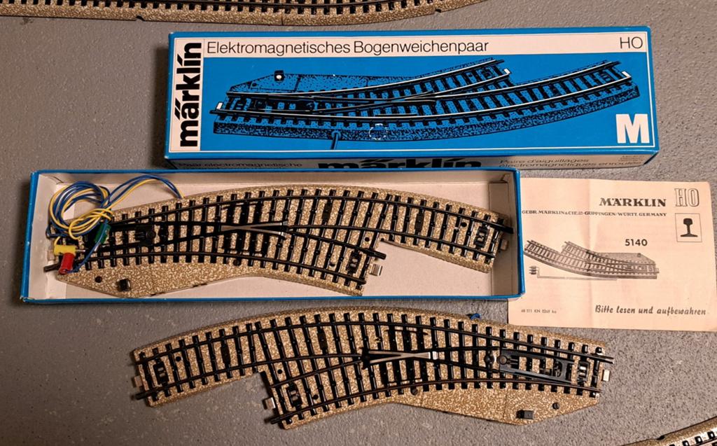 Marklin 5140 gebogen elektrische wissels, Wisselstroom, Nieuw, Rails, Ophalen of Verzenden