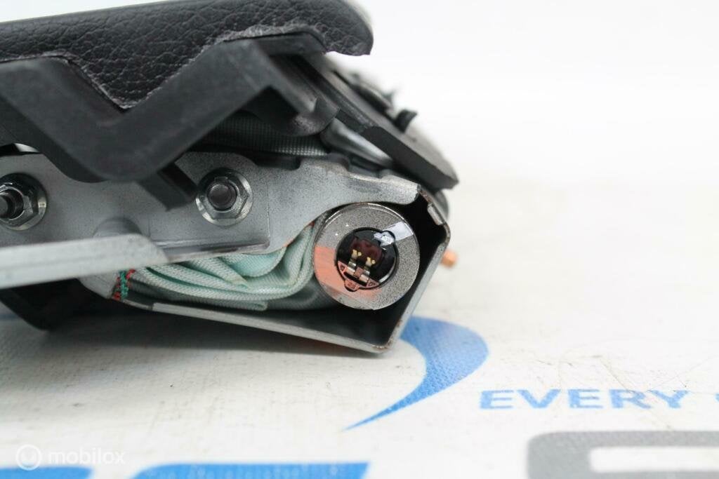 Knie Airbag Mitsubishi ASX (2010-....), Gebruikt, Ophalen of Verzenden