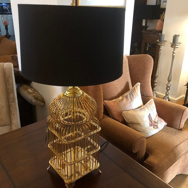 NIEUWE Tafellamp Eichholtz La Cage messing schemer lamp, Antiek en Kunst, Ophalen