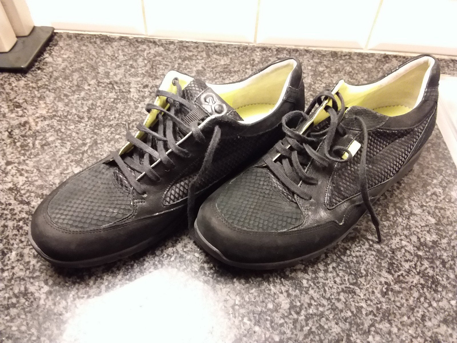 Durea schoenen. Maat 5 1/2 E, Ophalen of Verzenden, Gedragen, Sneakers of Gympen