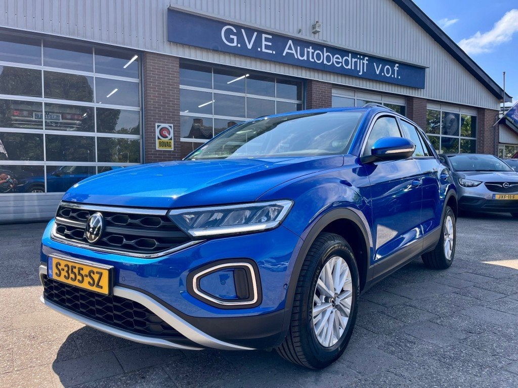 Volkswagen T-ROC 1.0 TSI LIFE BNS TREKHAAK DIGITALE COCKPIT, Voorwielaandrijving, Gebruikt, Euro 6, Electronic Stability Program (ESP)