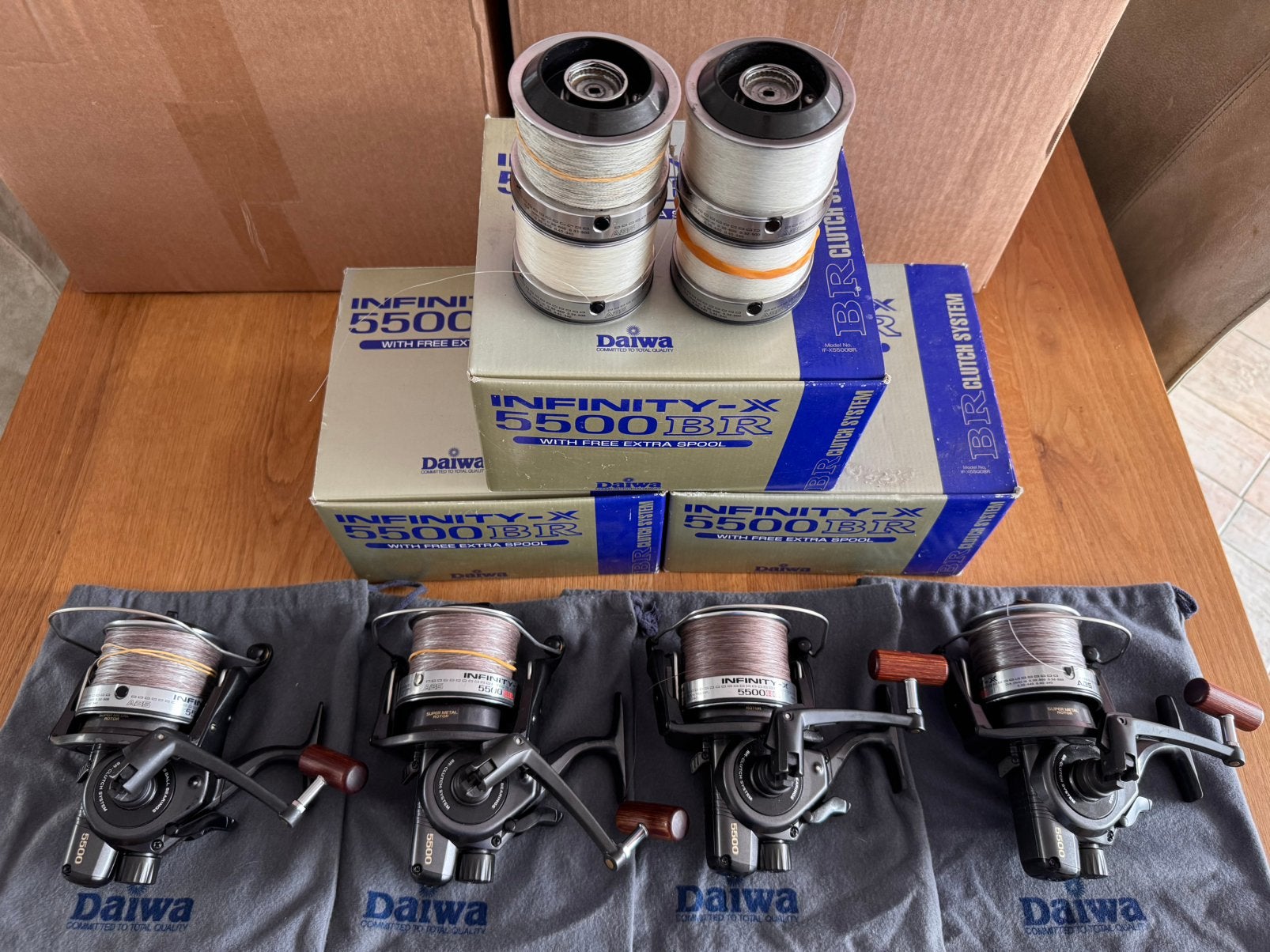 Daiwa infinity-x 5500 BR - 4 stuks, Ophalen of Verzenden, Gebruikt, Molen