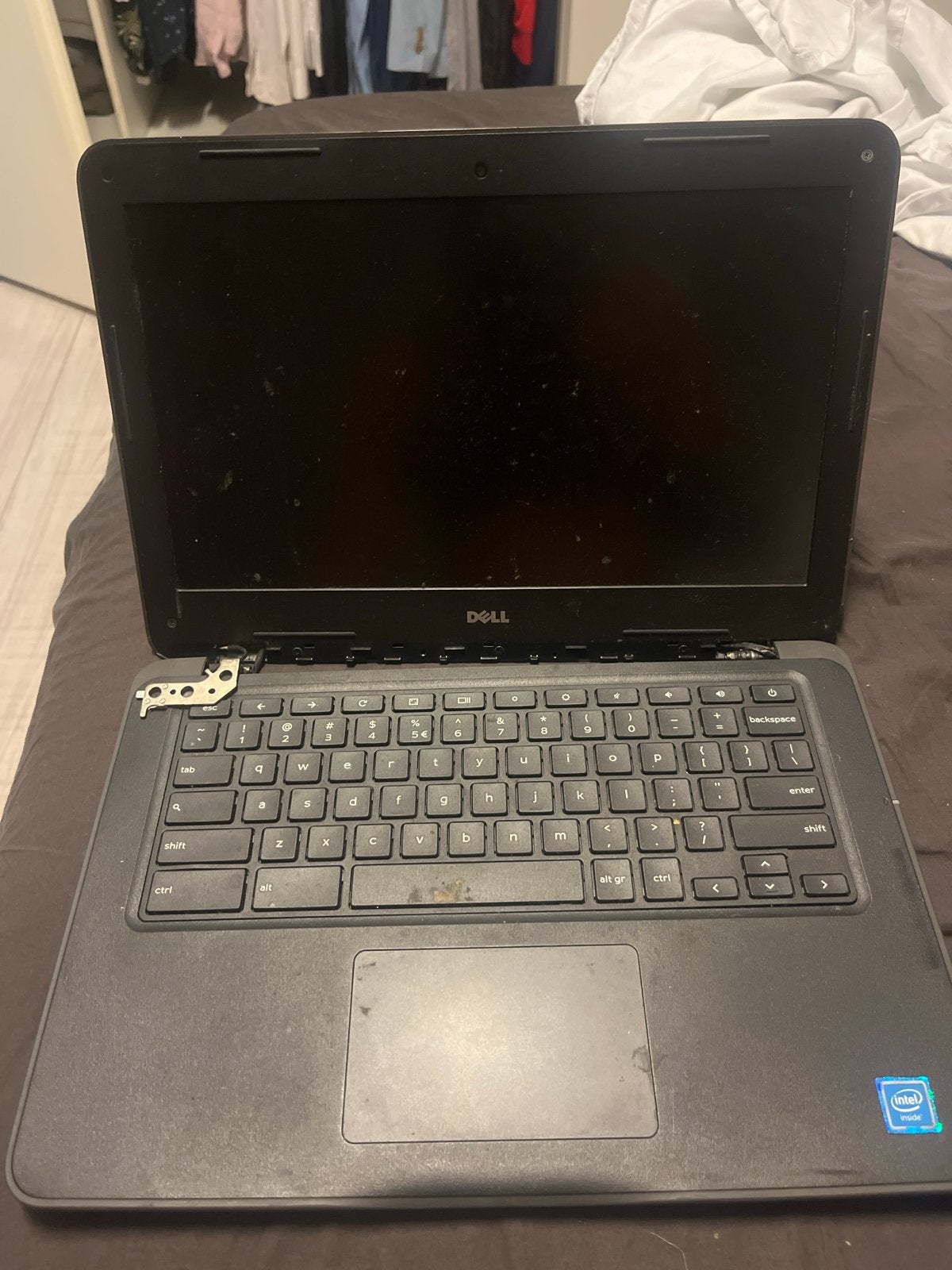 Dell laptop met defect scharnier - Ideaal voor onderdelen, Qwerty, 13 inch, Ophalen of Verzenden, Niet werkend