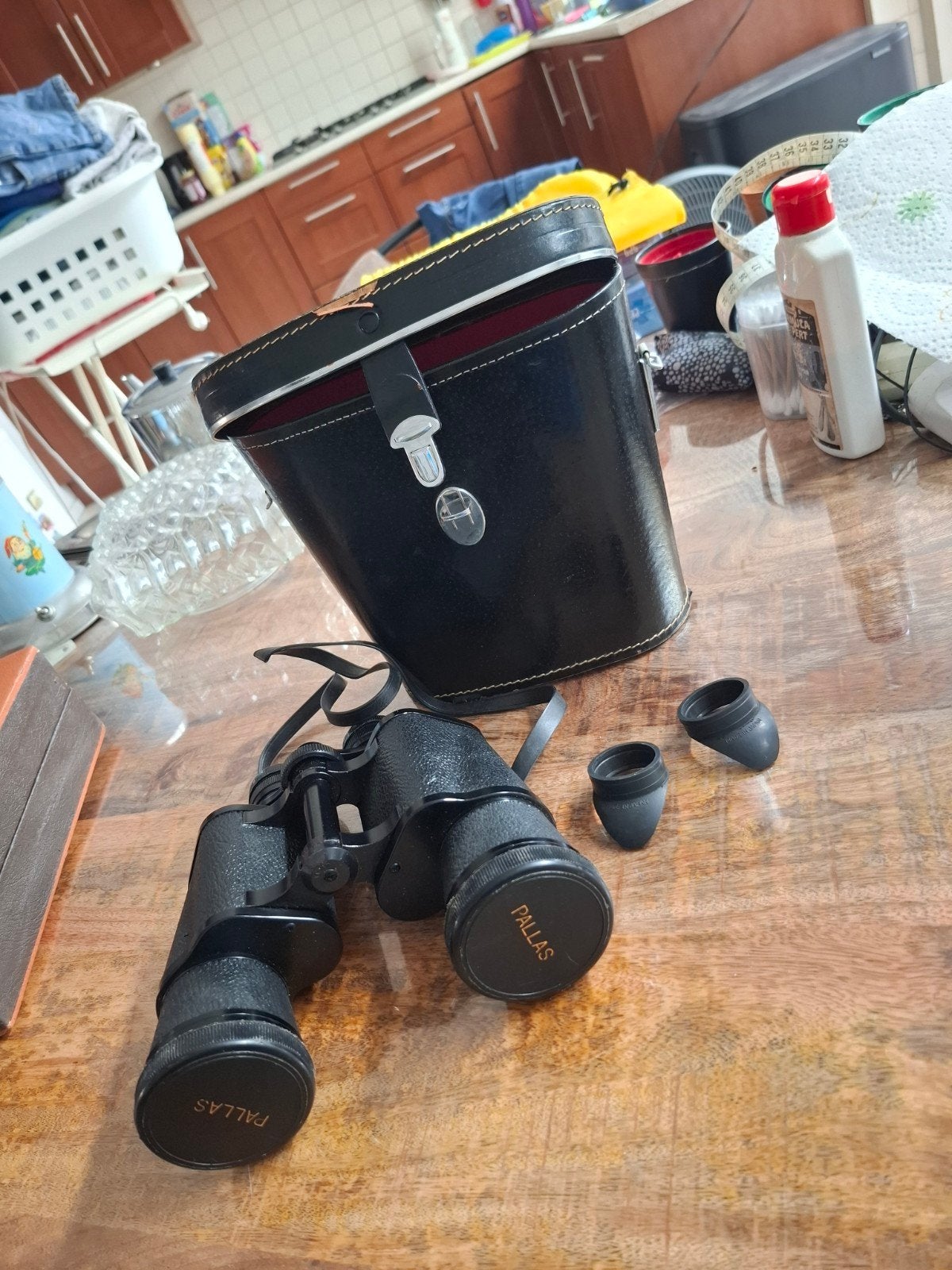 vintage verrekijker Pallas, Audio, Tv en Foto, Optische apparatuur | Verrekijkers, Gebruikt, 8 tot 12x, Met hoes of tas, Porro (met knik)