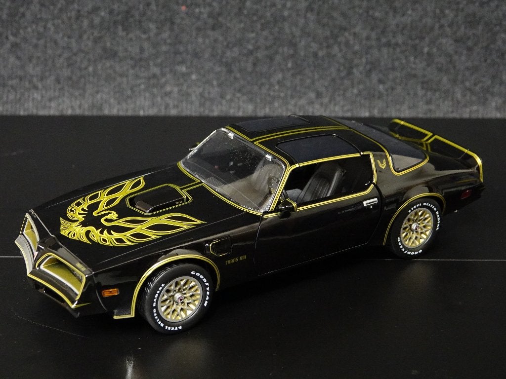 Road Kings 1:18 Kenworth W900 Smokey and the Bandit set, Overige merken, Auto, Onbekend, Nieuw