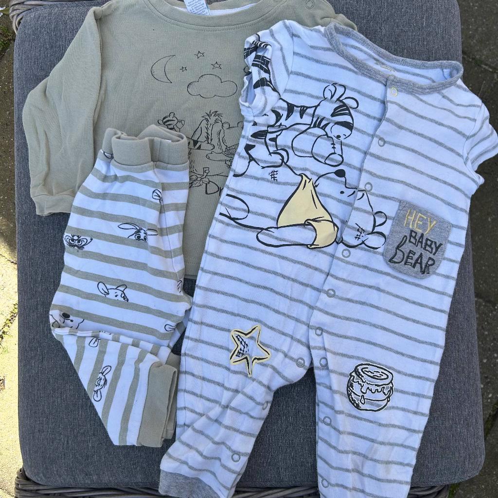 Set van 2 Disney Winnie de Poeh pyjama's - Maat 80/86, Nacht- of Onderkleding, Gebruikt, Jongetje of Meisje, Disney Baby