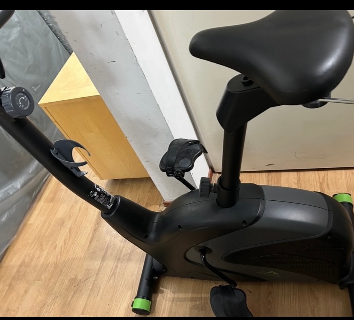 2 X Diverse Hometrainer( Z.G.A.N)100% goed werkende, Ophalen, Zo goed als nieuw, Metaal, Benen