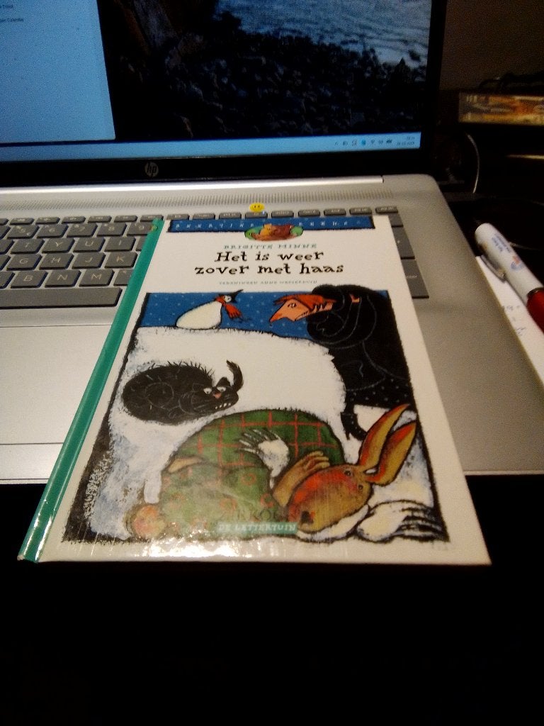 boek het is weer zover met haas  avi 2  b minne, Ophalen of Verzenden, Fictie algemeen