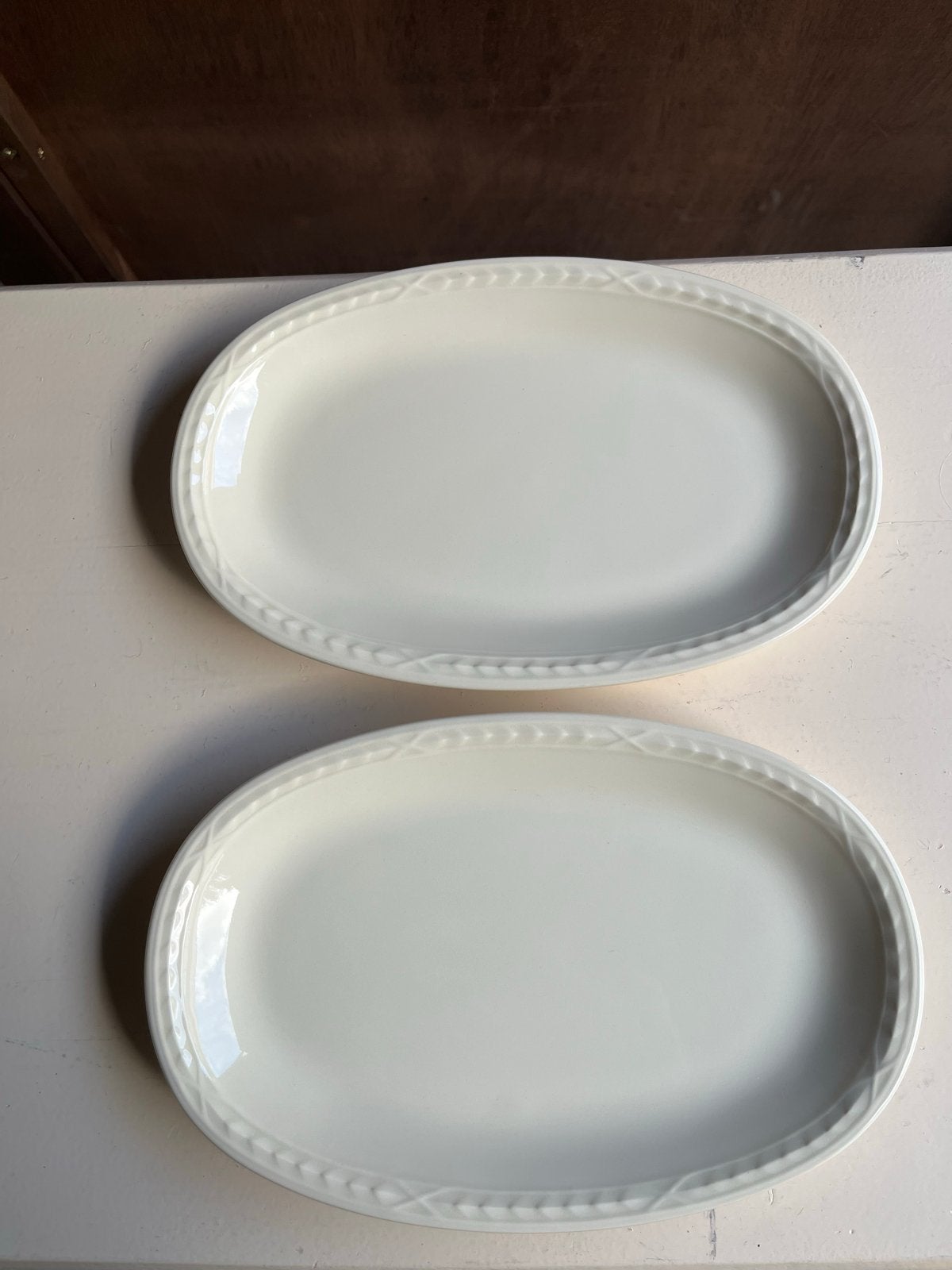 2x Recamier Ovale serveerschalen - 23 cm, Ophalen of Verzenden, Klassiek, Keramiek, Schaal of Schalen