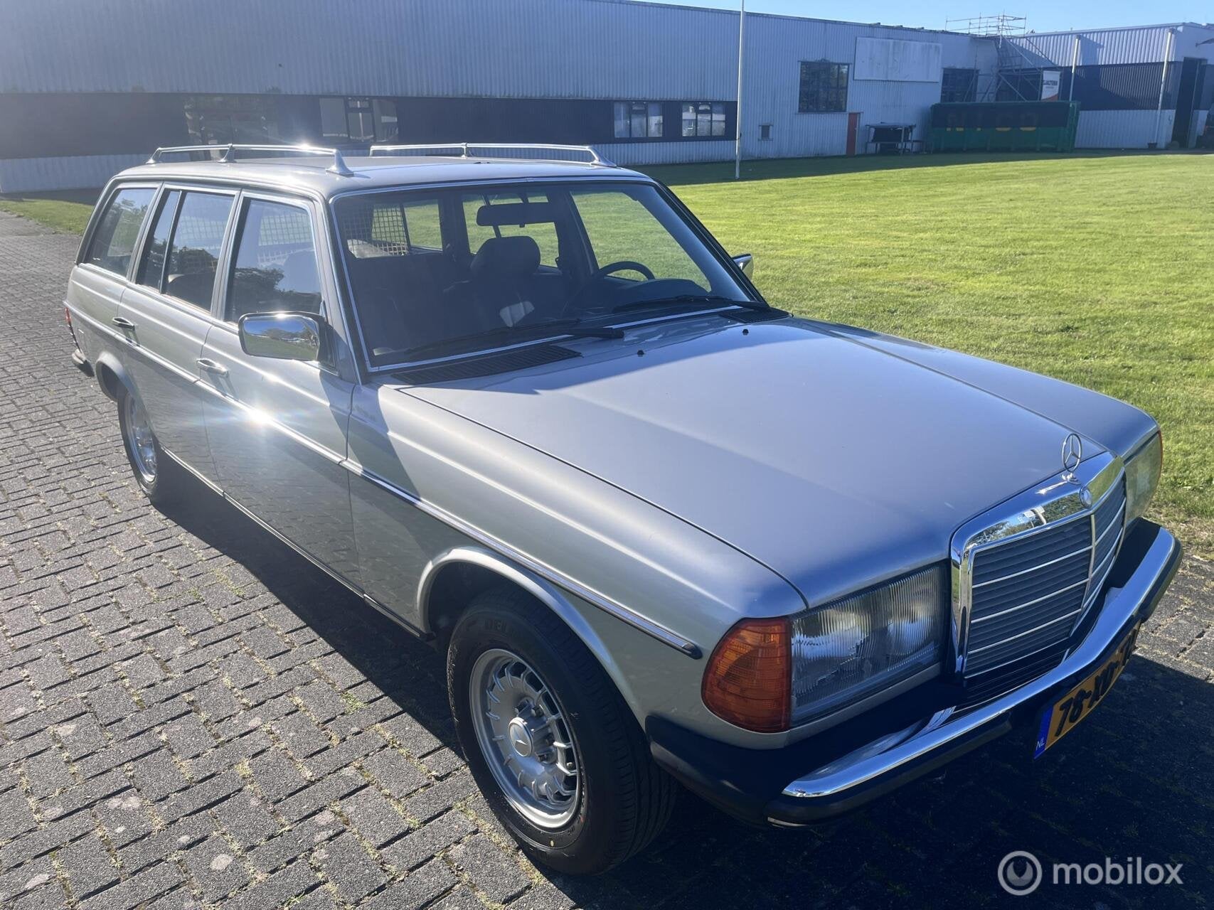 Mercedes 200-280 Combi 230 TE Belastingvrij! / APK /, Auto's, Gebruikt, Overige modellen, 2299 cc, Handgeschakeld