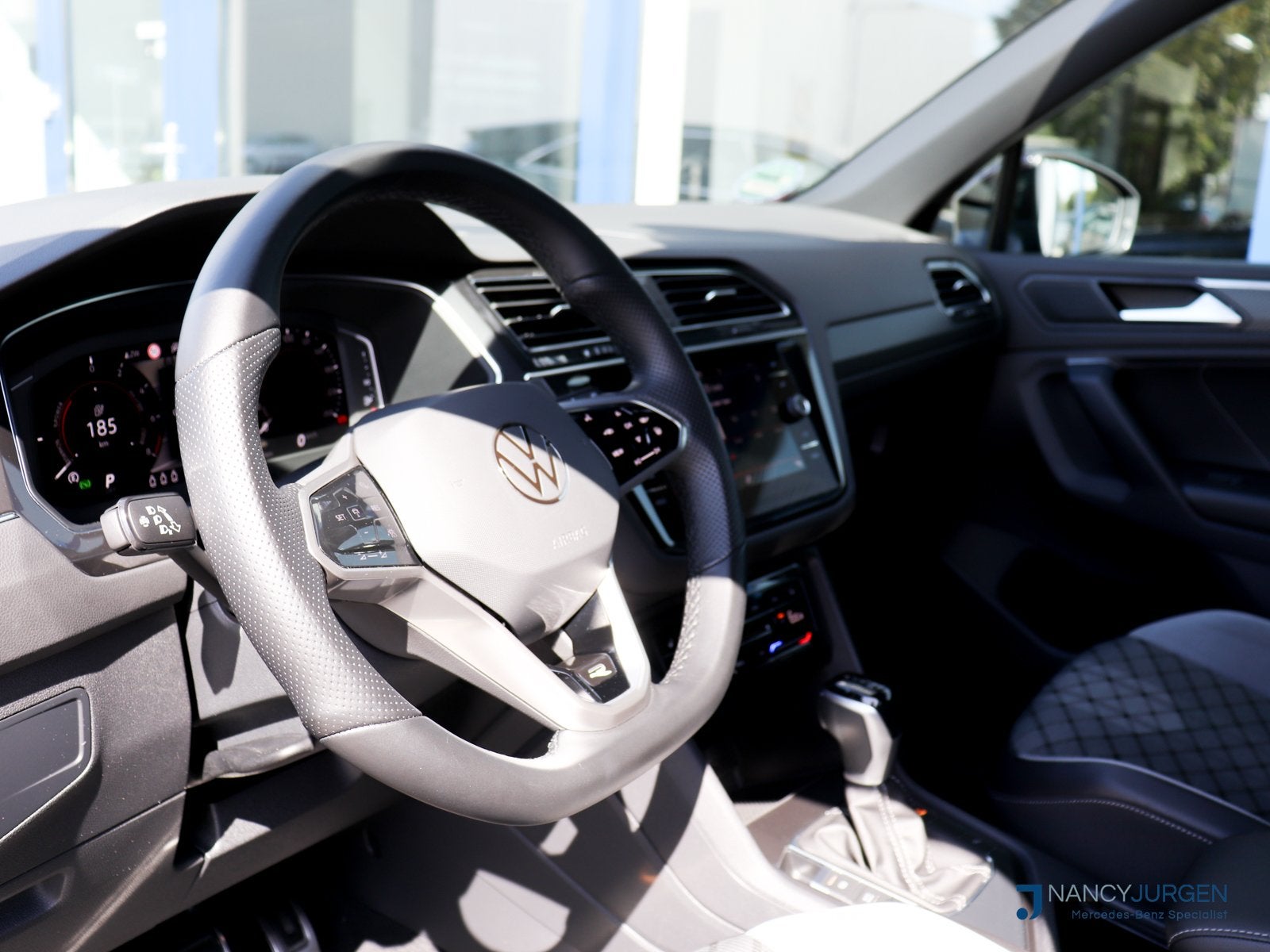 Volkswagen Tiguan 1.4 TSI eHybrid | R-Line Business+ | El. P, Dealer onderhouden, Verwarmde buitenspiegels, Met garantie (alle)