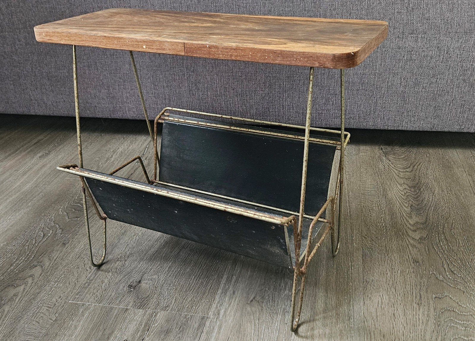Vintage bijzettafel met tijdschriftenrek, Ophalen of Verzenden