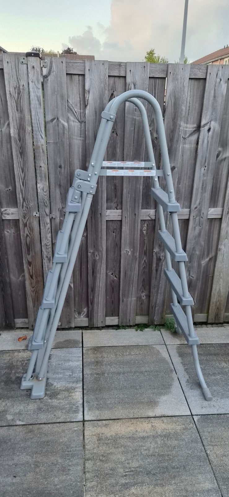 Bestway Zwembadtrap 1.80m - Veilig en Stevig, Tuin en Terras, Ophalen, Gebruikt, Opzetzwembad, 120 cm of meer