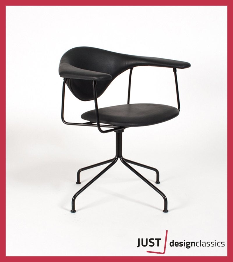 Gubi Masculo Meeting Chair (voorraad:7), Niet ingevuld, Zo goed als nieuw, Niet ingevuld, Niet ingevuld