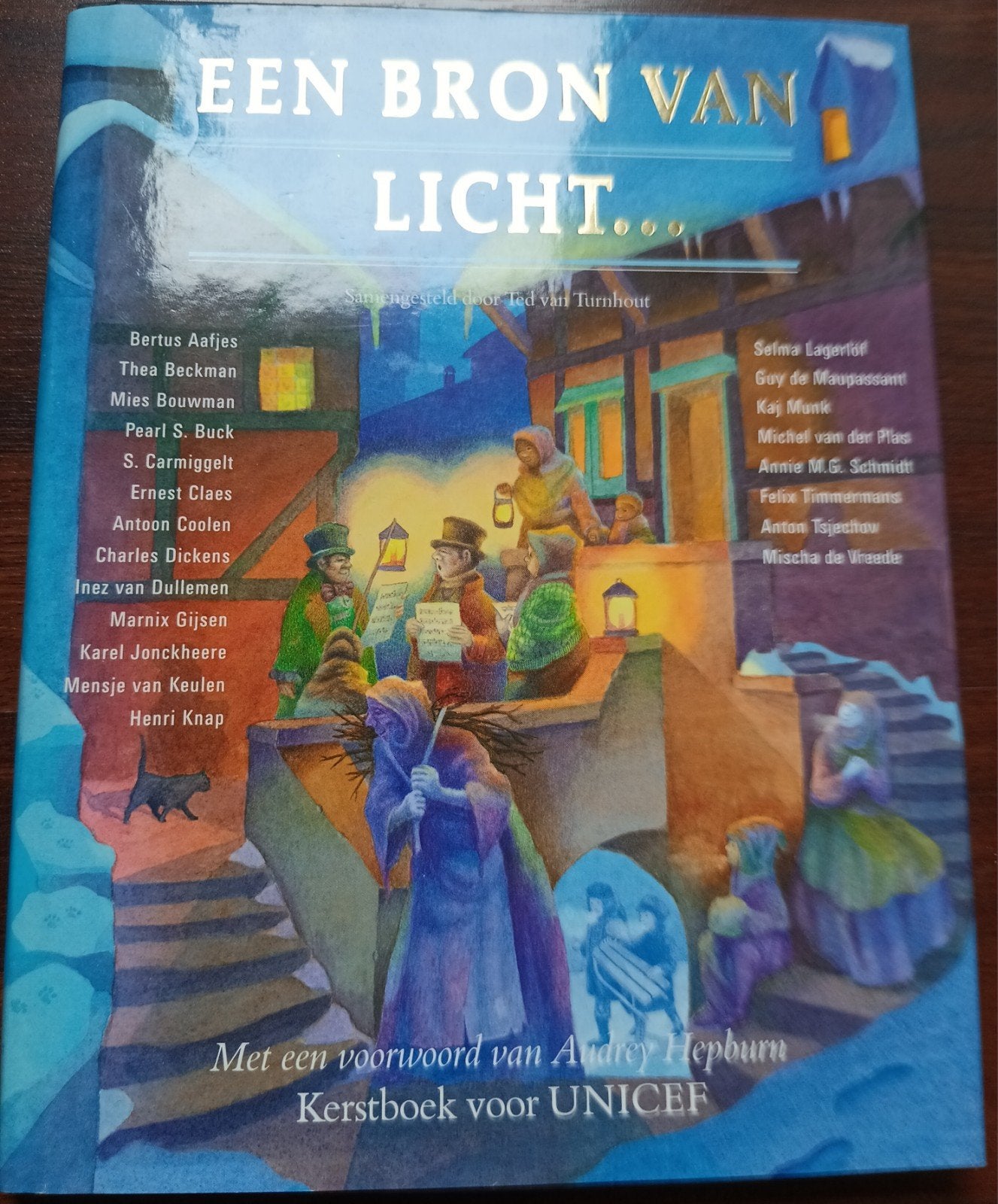 Een bron van licht..kerstboek voor Unicef, Ophalen of Verzenden, Gelezen