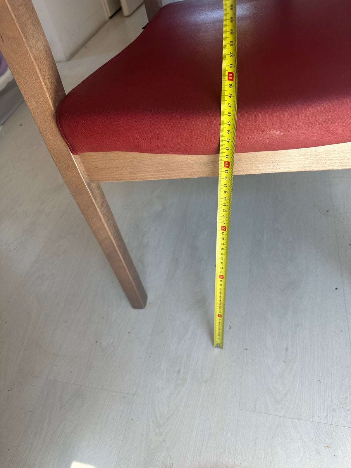 Thereca zorgstoel - Ideaal voor mensen die moeilijk opstaan, Huis en Inrichting, Stoelen, Ophalen, Gebruikt, Eén, Rood
